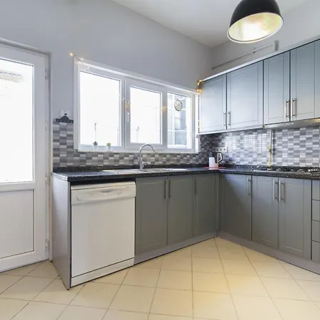 Gorgeous Flat Near Osmanbey Metro Station * イスタンブール